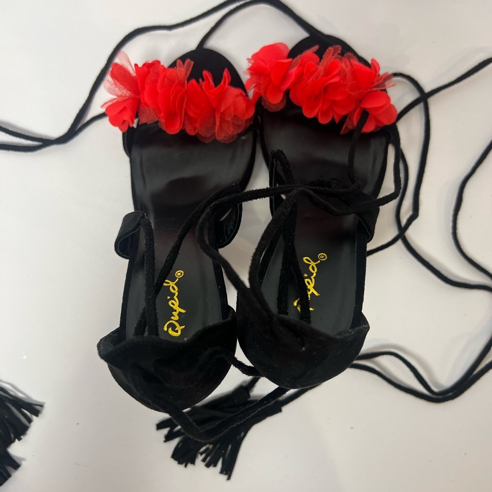 Qupid Black Suedette Lace Up Heels with Red Ruffle Floral Details Size 7 NEW - Picture 5 of 8